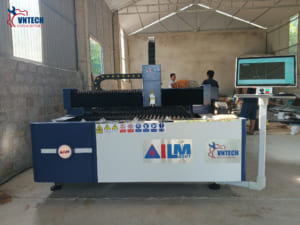 Bàn giao máy cắt laser tại Quảng Trị