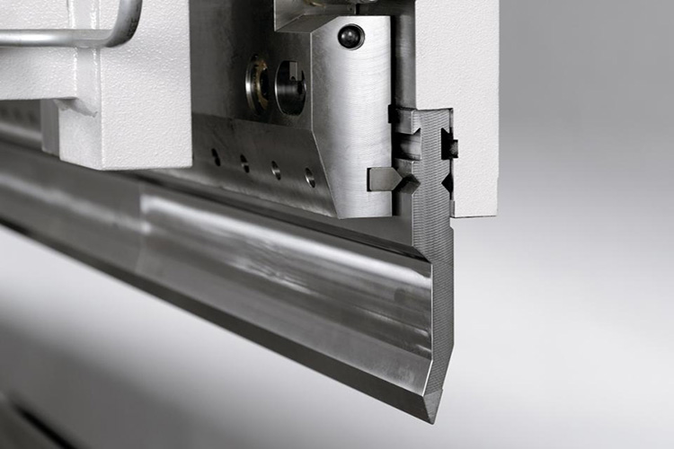 Hướng dẫn cách lựa chọn khuôn chấn tôn phù hợp