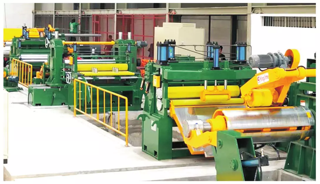 Dây Chuyền Máy Xả Cuộn Tôn Tự Động ZSCL