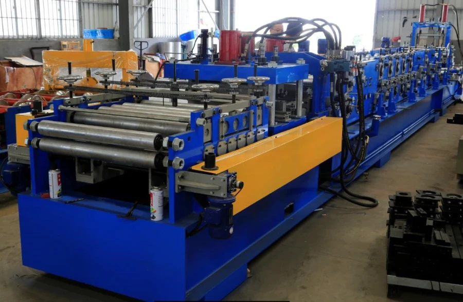 Máy cán xà gồ CZ tự động