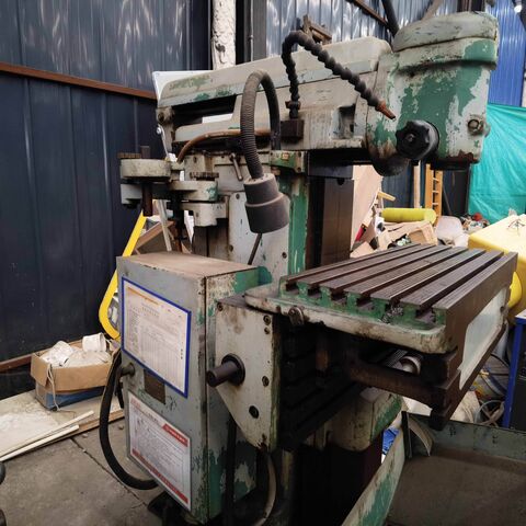 Những vấn đề khi sử dụng máy phay CNC cũ giá rẻ