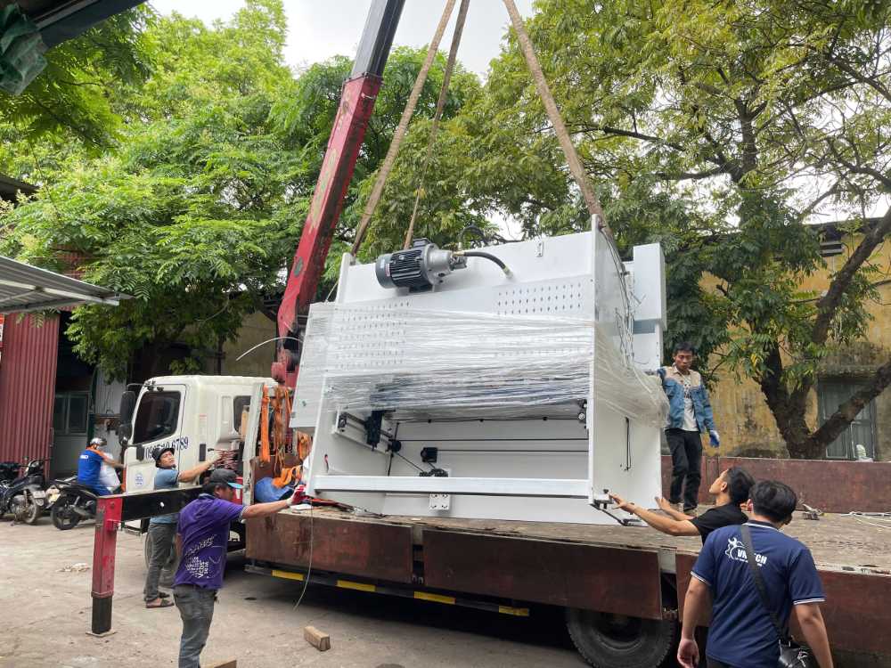 Bàn giao máy chấn tại Lĩnh Nam, Hà Nội - Máy chấn NVD