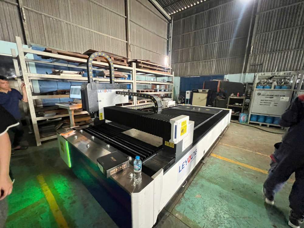 Bàn giao máy cắt laser tại Đồng Nai - Model 3KW