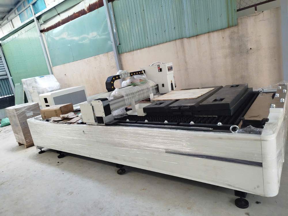 Bàn giao máy cắt laser 3015 – 3Kw tại Đà Nẵng