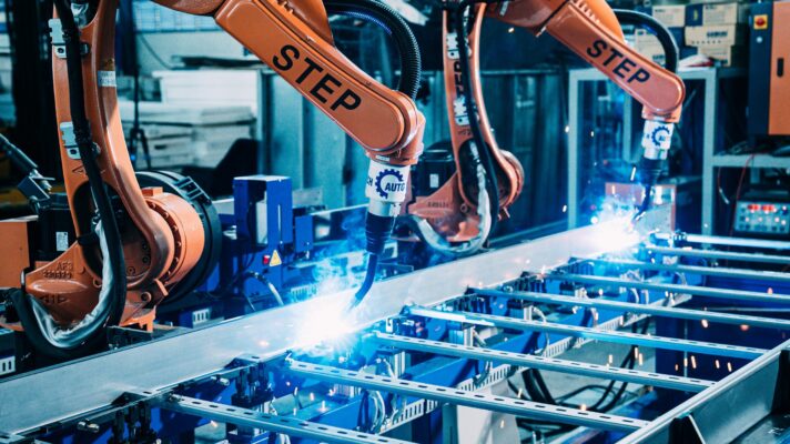 Ứng dụng Cánh Tay Robot - Cánh tay máy trong công nghiệp