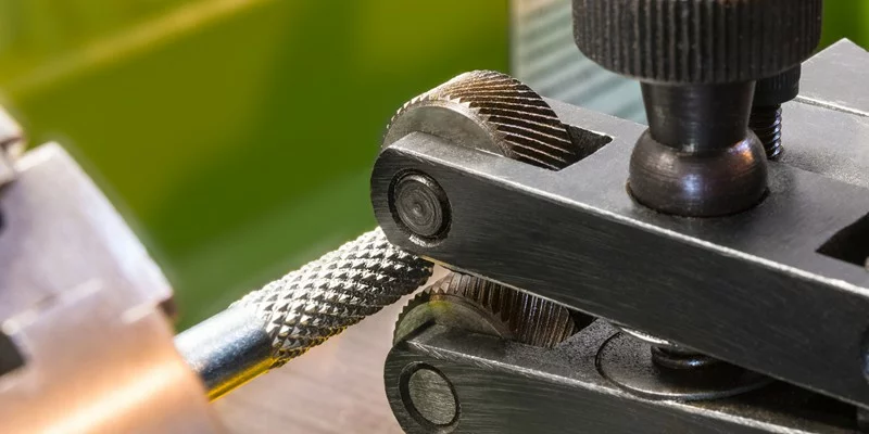Lăn nhám là gì? Cách lăn nhám trên máy tiện đơn giản
