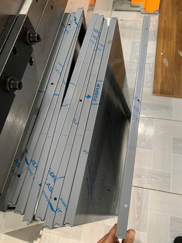 Bàn giao máy chấn tại Đồng Nai - Deratech UBB 70T/2500