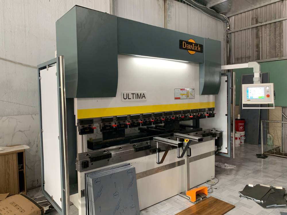 Bàn giao máy chấn tại Đồng Nai - Deratech UBB 70T/2500