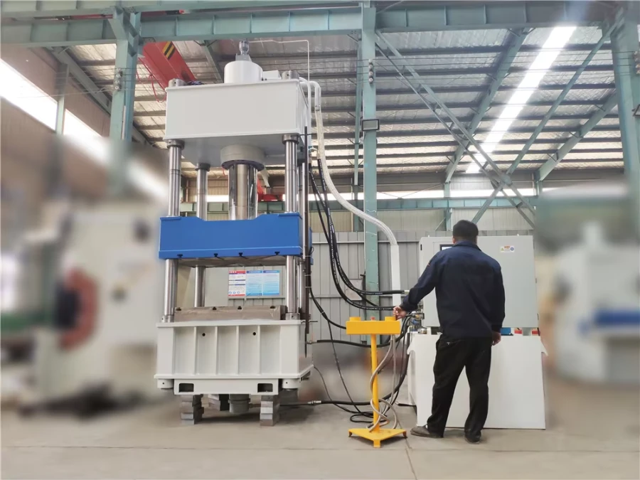 Máy ép thủy lực là gì? Nguyên lý, cấu tạo & ứng dụng máy ép thủy lực