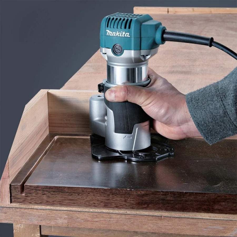 Máy phay cạnh CNC