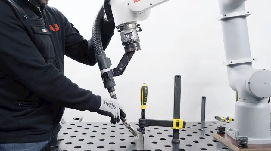 Robot hàn ABB