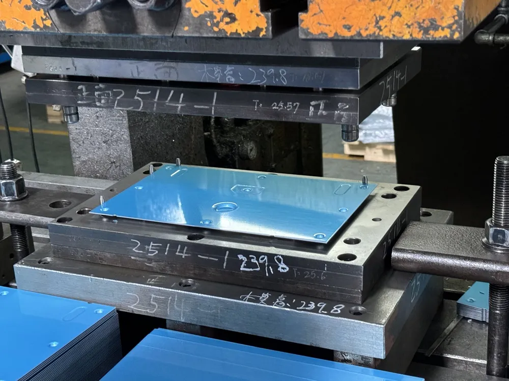 Máy dập khuôn (Forming Press) - Giải pháp tạo hình kim loại chính xác