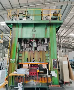 Máy Dập Thủy Lực Hạng Nặng 500/1000/1500/2000 tấn
