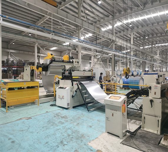 Máy nắn phẳng tôn cuộn cho máy dập