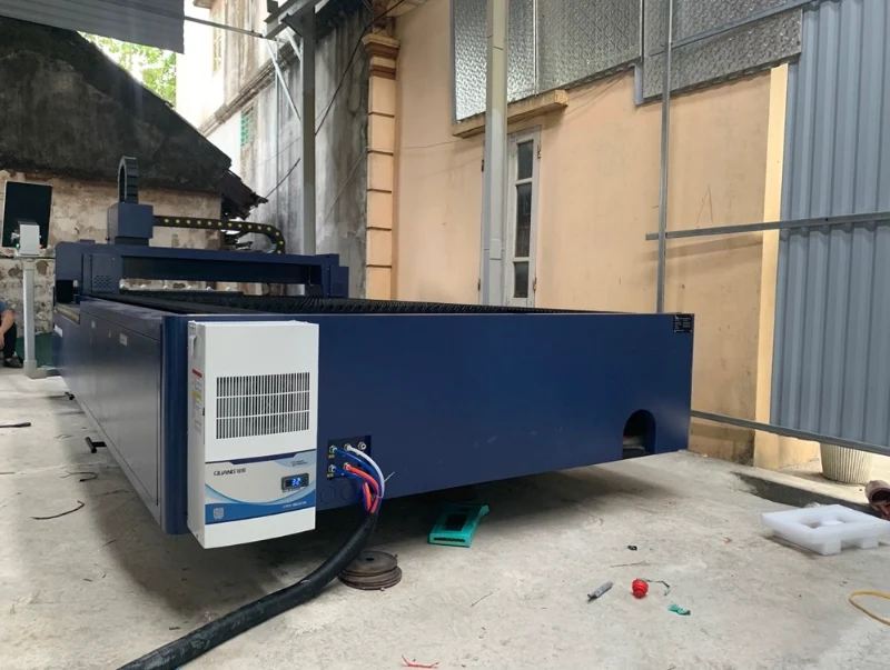 Máy Cắt Laser Fiber CNC - Máy Cắt CNC Laser Kim Loại ILM