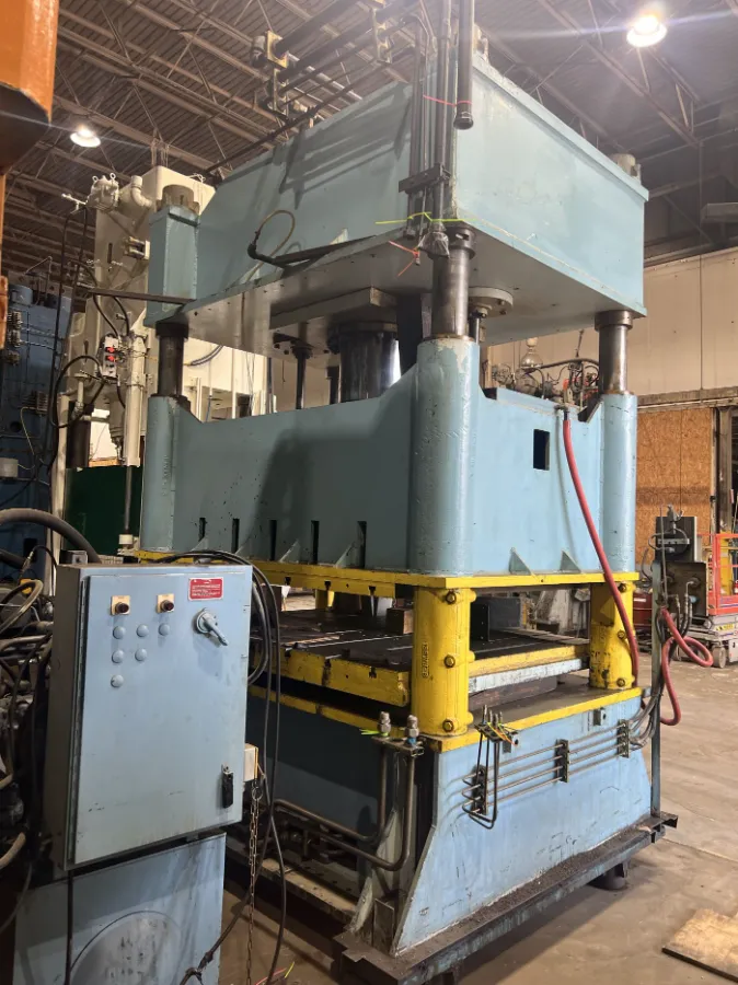 Máy ép thủy lực cũ đã qua sử dụng