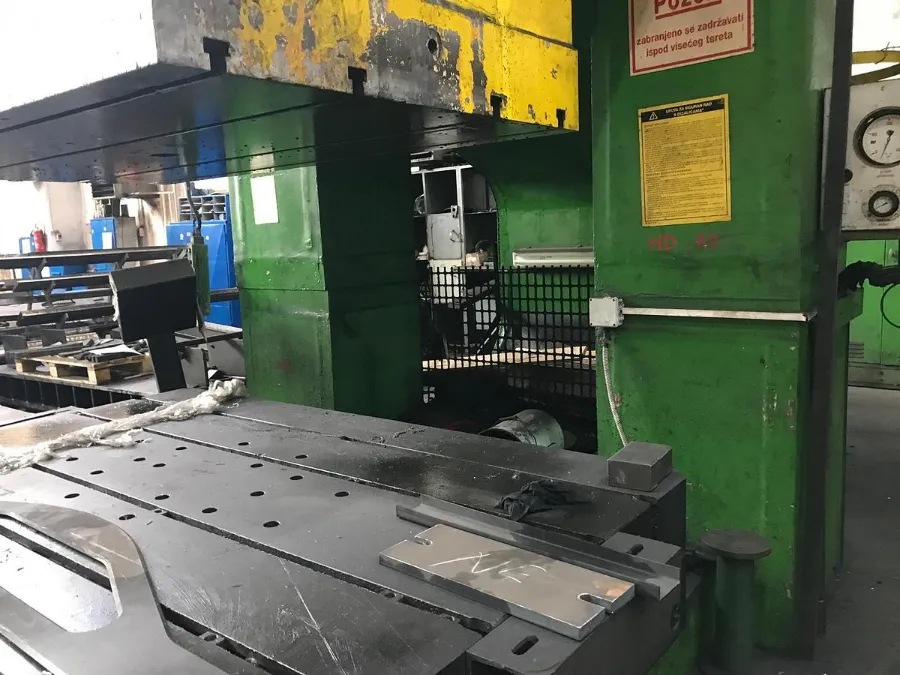 Máy ép thủy lực cũ đã qua sử dụng