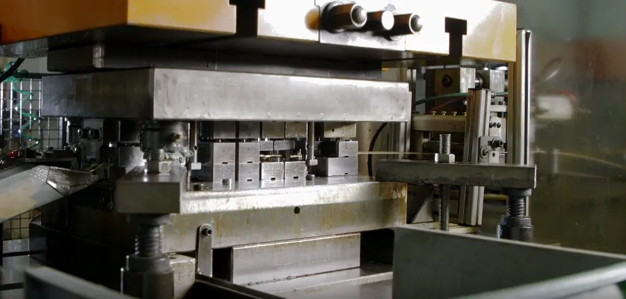 Máy ép thủy lực điện Servo