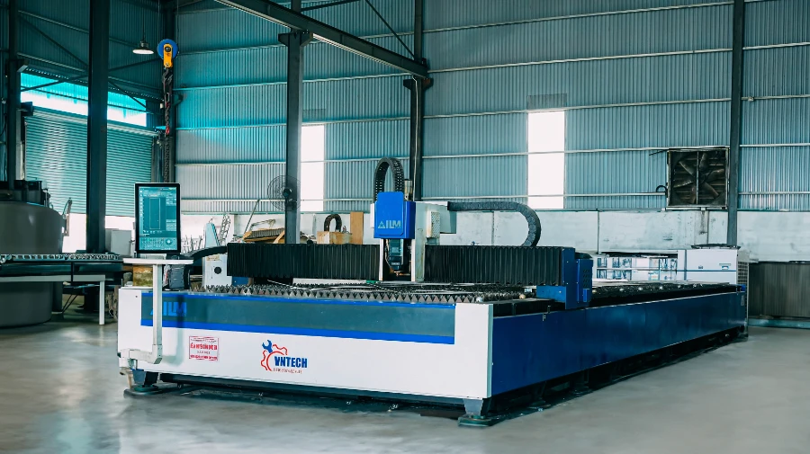 Máy Cắt Laser Fiber CNC 3015S - Máy Cắt CNC Laser Kim Loại