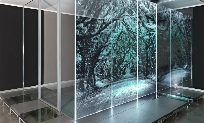 Máy khắc Laser trên kính