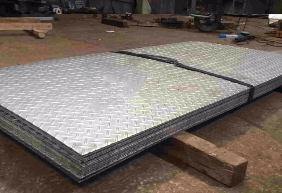 Thép Tấm Cắt CNC - Máy cắt laser thép tấm theo quy cách