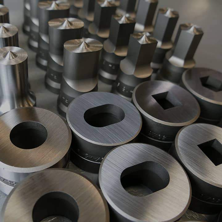 Khuôn đột lỗ Oval