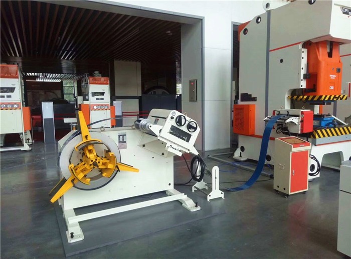 Máy cấp phôi tự động 3 trong 1 cho máy dập
