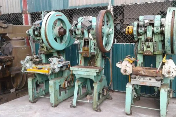 Kinh nghiệm mua thanh lý máy đột dập cũ