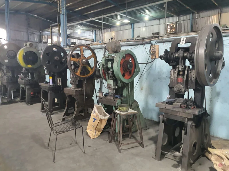 Kinh nghiệm mua thanh lý máy đột dập cũ