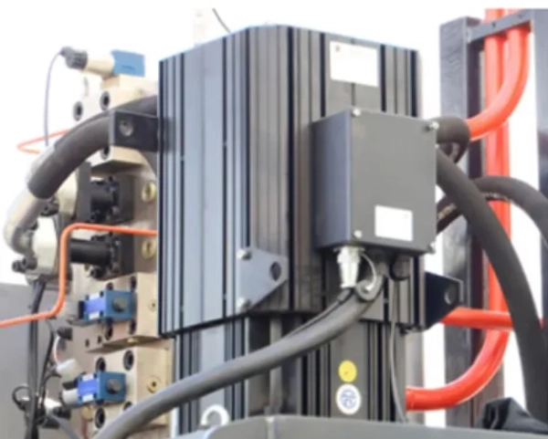 Máy ép thủy lực 1000 tấn PY-LM1000