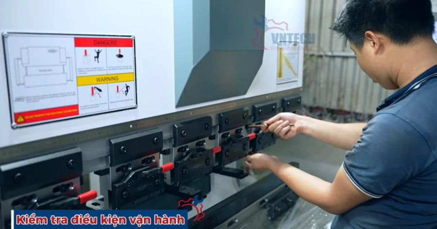 Bàn Giao Máy Chấn DeraTech UBB-35/1250D tại Mê Linh