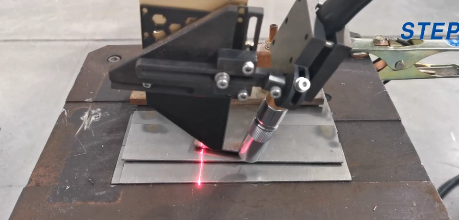 Tính năng do đường hàn bằng laser của Robot hàn STEP