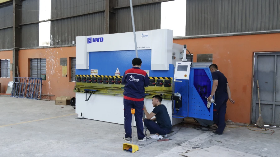 Máy Chấn NVD 125T/3200 tại Mai Lĩnh - Hà Nội (Công ty Hà Nguyên)