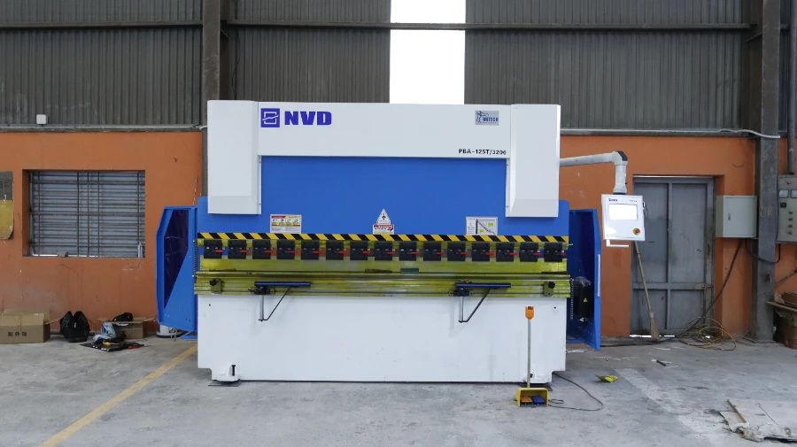Máy Chấn NVD 125T/3200 tại Mai Lĩnh - Hà Nội (Công ty Hà Nguyên)
