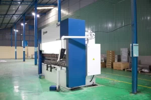 Máy Chấn 170T/3200 tại Hồ Chí Minh