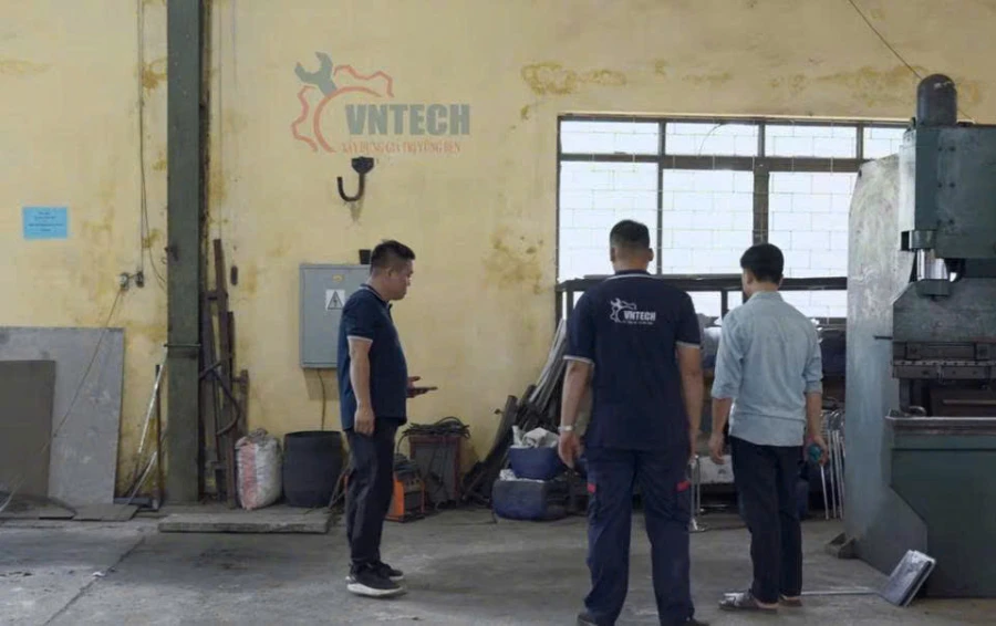 Bàn Giao Máy Chấn 130T/3200 Cho Công Ty Cổ Phần 22 (Thường Tín - Hà Nội)