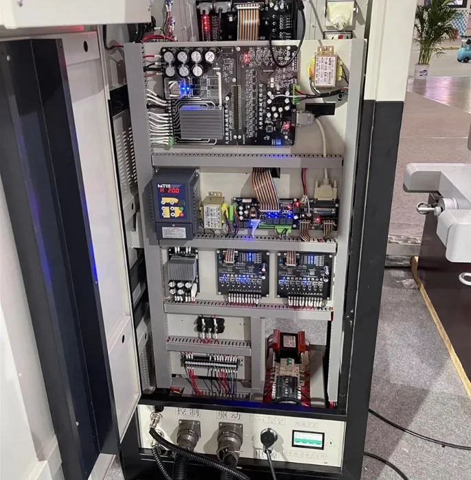 Giá Máy Cắt Dây CNC Cũ & Kinh Nghiệm Mua Máy Thanh Lý